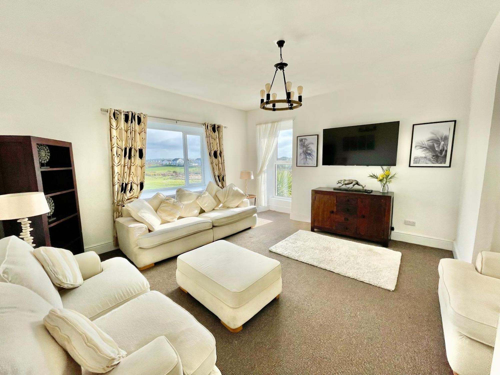 Clydfan Apartment Holyhead Exterior photo